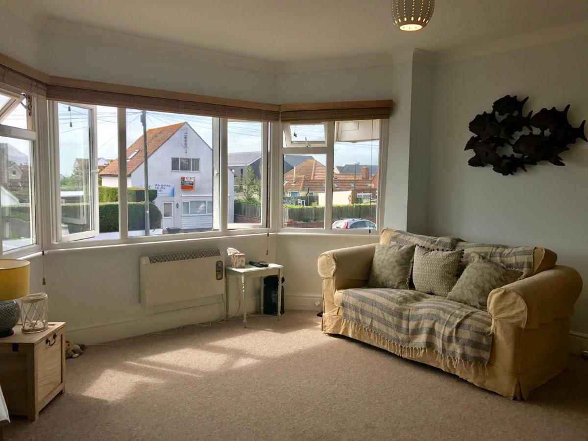 Wittering Holiday Homeイースト・ウィッタリング 部屋 写真